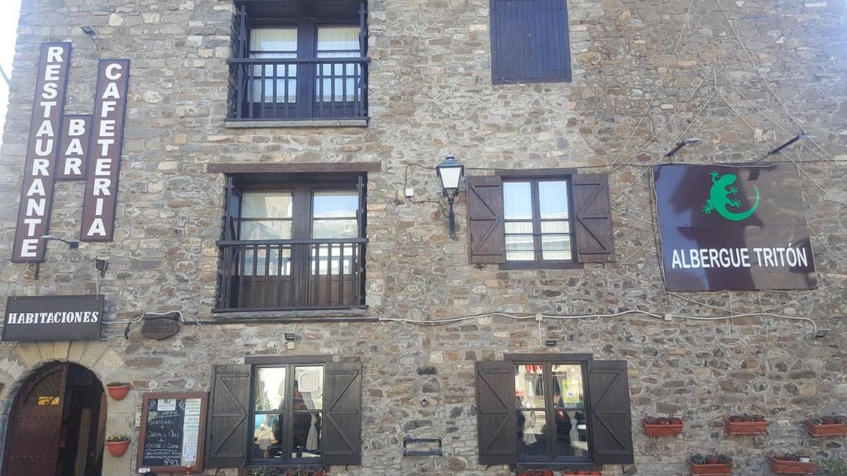 Albergue Triton - Вильянуа Экстерьер фото
